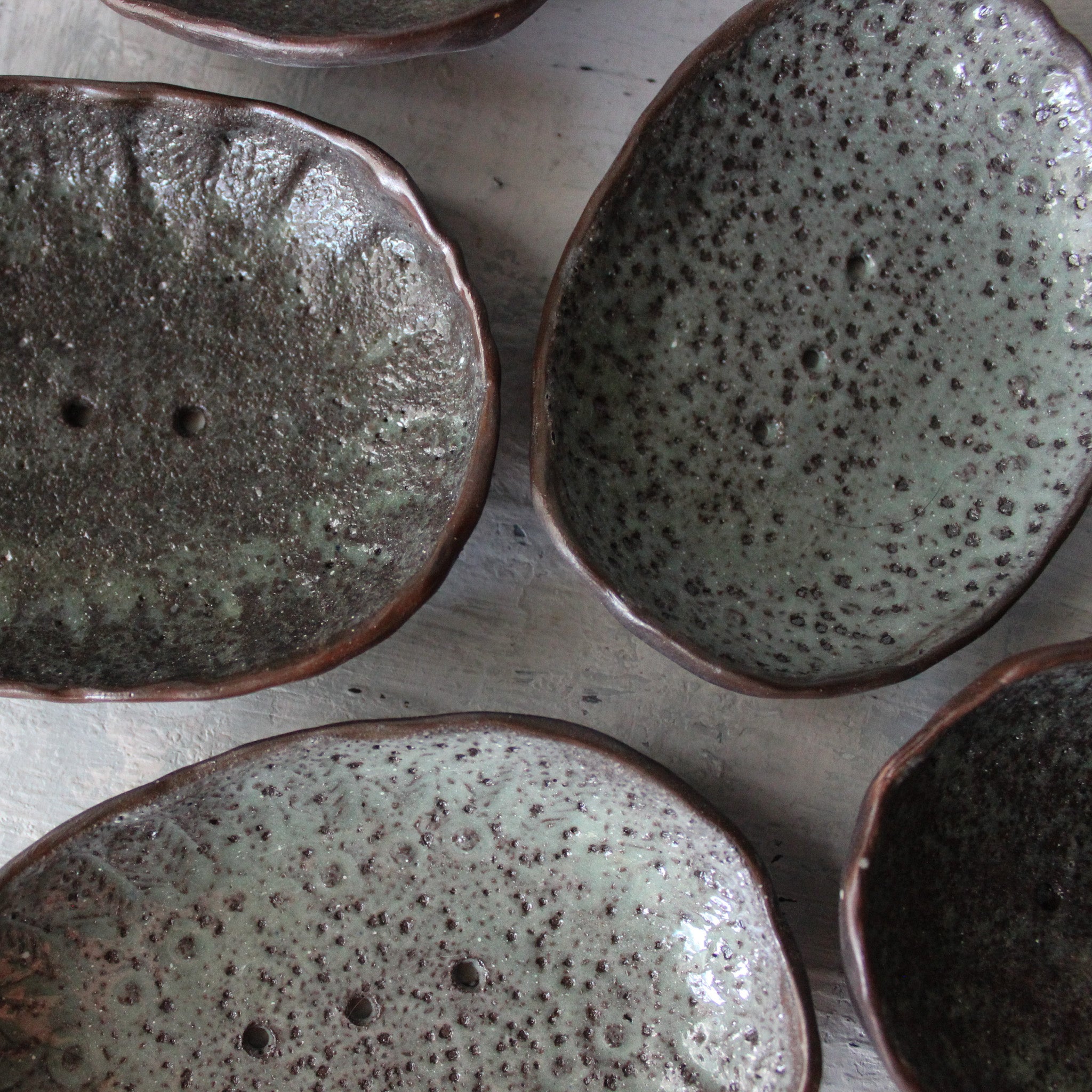 Ceramic Soap Dishes Black & Green