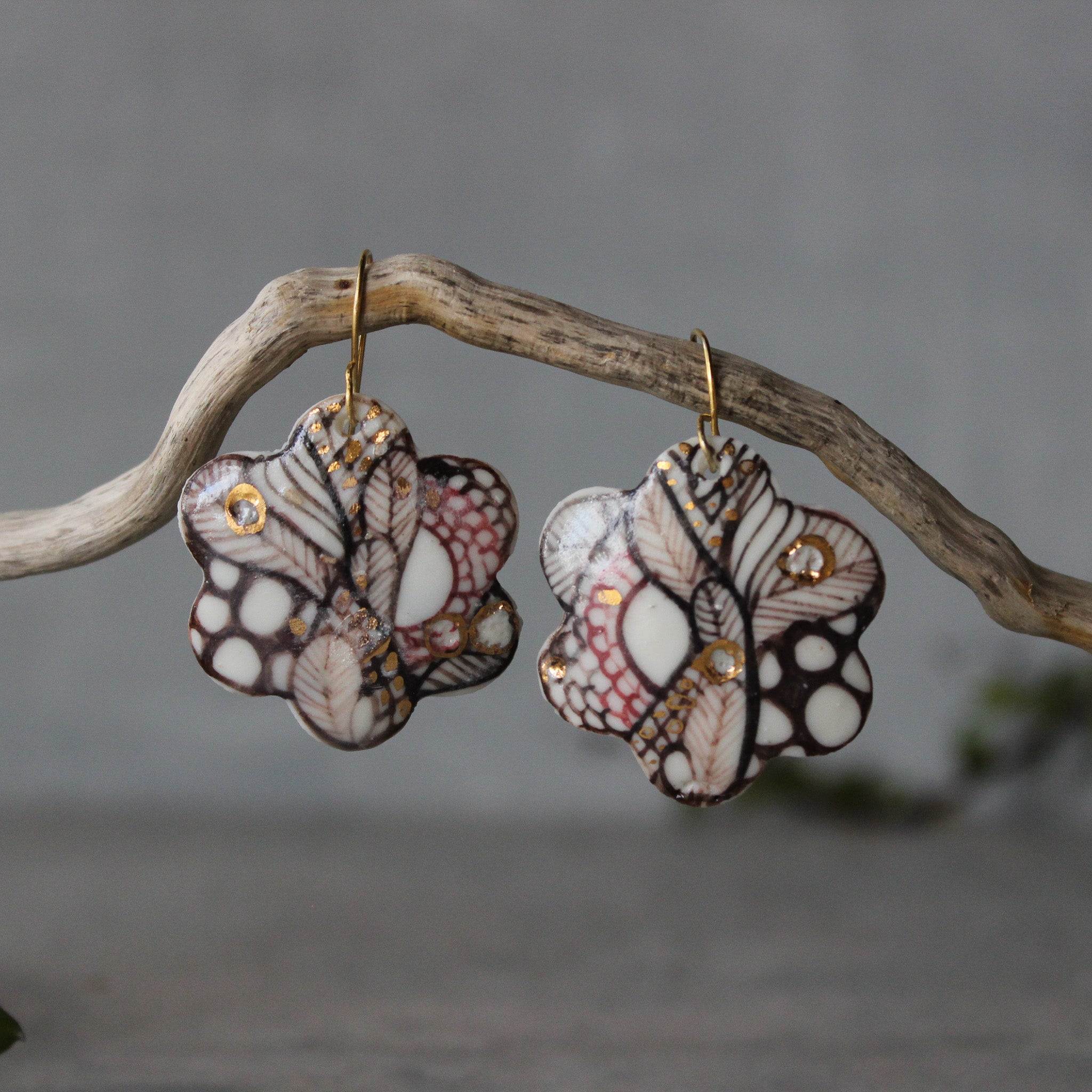 Ceramic Earrings Flower Sepia - Tribe Castlemaine