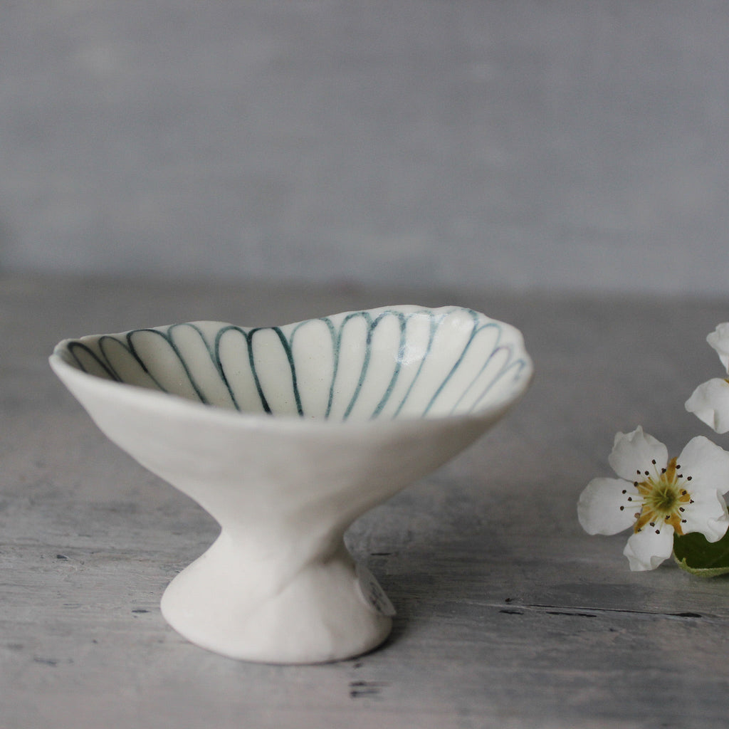 Little Porcelain Pedestal Dish Daisy - Tribe Castlemaine