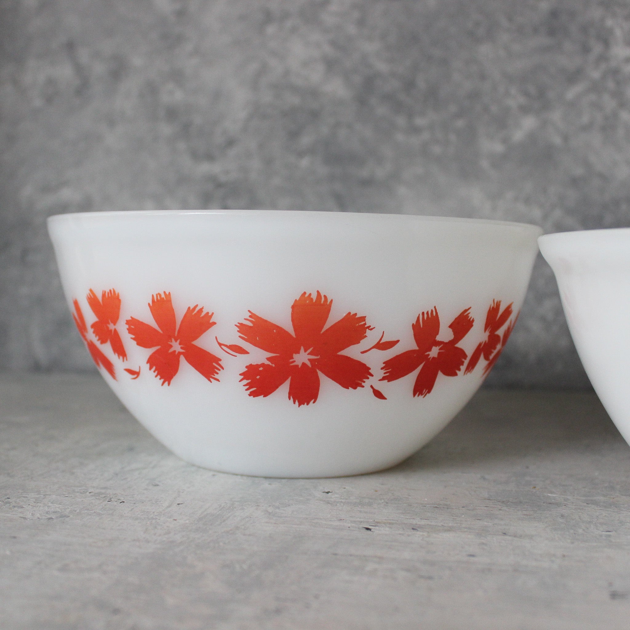 Vintage Pyrex Agee Cape Tulip Bowl Set - Tribe Castlemaine