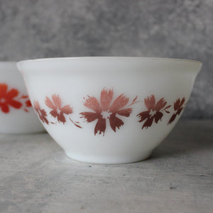 Vintage Pyrex Agee Cape Tulip Bowl Set - Tribe Castlemaine